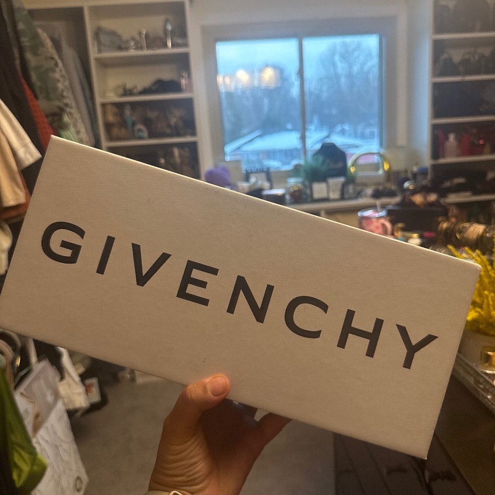 Givenchy box